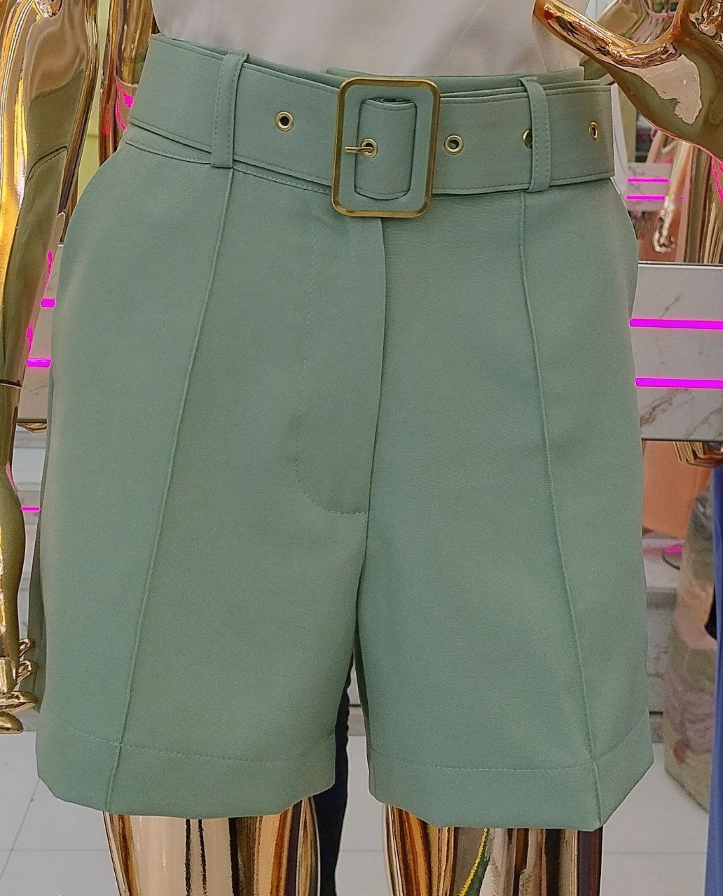 Shorts de Alfaiataria - Mila Costa Roupas